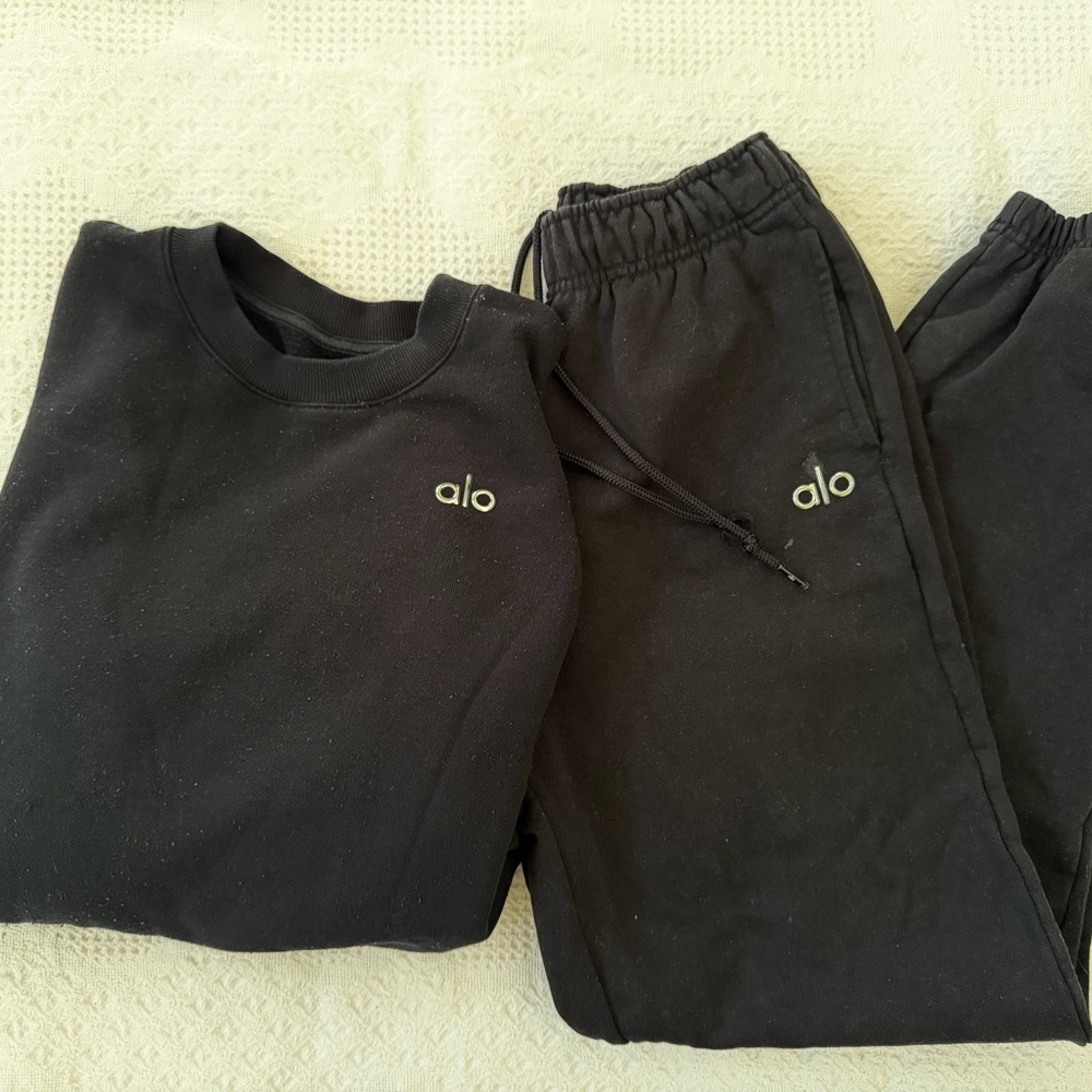 ALO Yoga Black Sweatpants black